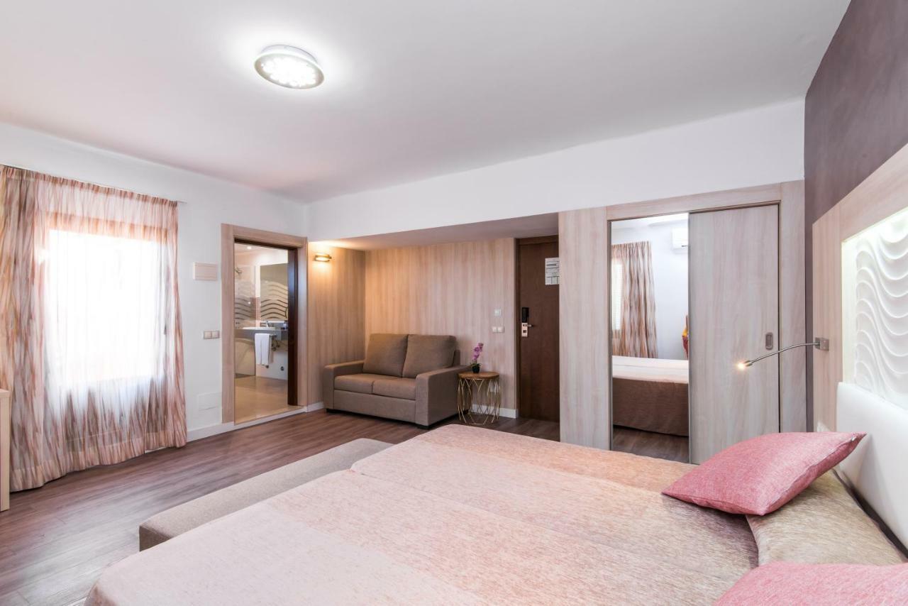 Hotel Baviera Cala Ratjada  Eksteriør bilde
